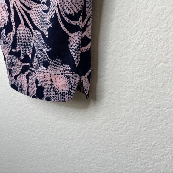 Clara Sun Woo Pink and Navy Blue Floral Jersey Knit Stretch Capri Pull On Pants - Picture 5 of 8